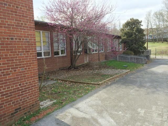 The Vestal Elementary School: 1600 Willoughby Rd, Knoxville, TN 37920